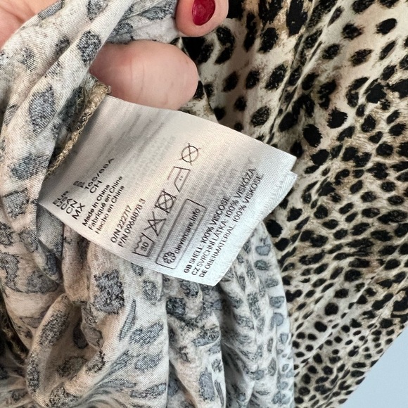 H&M Animal Print Shirt Dress Women’s Size Small Popover Long Sleeve Modest S - Picture 6 of 6